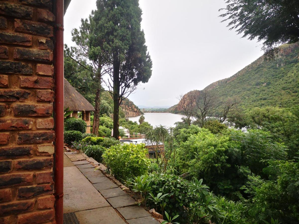 Metsing At Harties Hotel Hartbeespoort Eksteriør billede