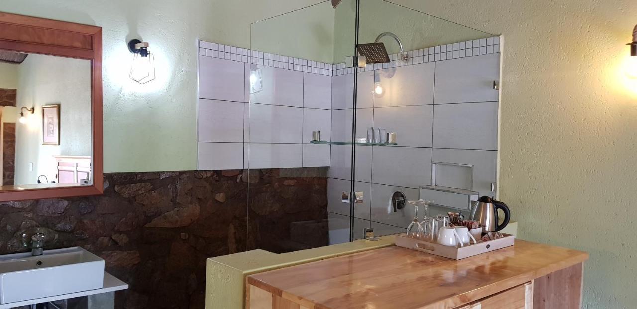 Metsing At Harties Hotel Hartbeespoort Eksteriør billede