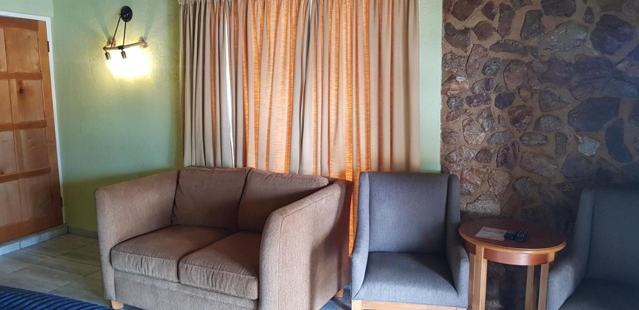 Metsing At Harties Hotel Hartbeespoort Eksteriør billede