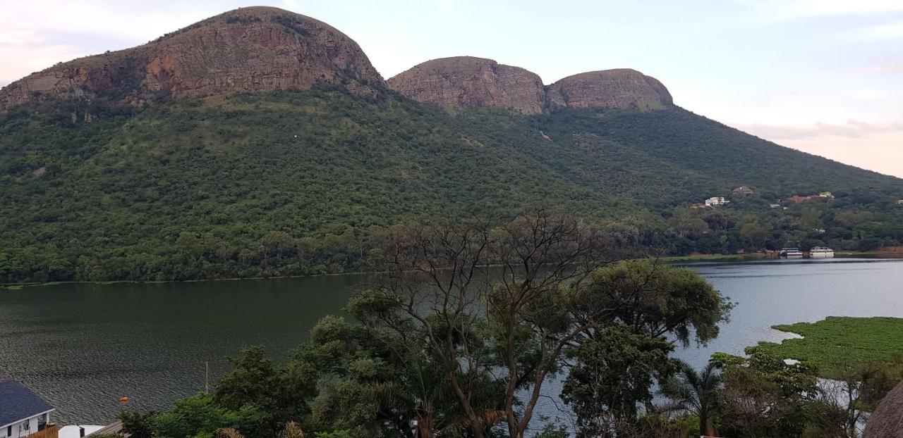 Metsing At Harties Hotel Hartbeespoort Eksteriør billede